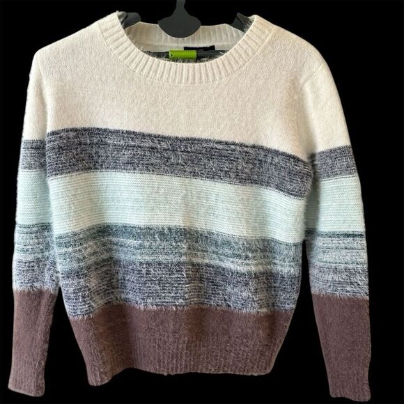 Fate Women's Colorblock Fuzzy Pullover Sweater Size M Multicolor - Picture 2 of 7